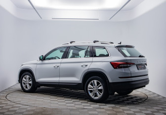 Подержанный автомобиль Skoda Kodiaq 2021 года (7 фото)