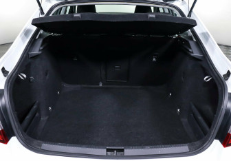 Подержанный автомобиль Skoda Octavia Liftback 2017 года (15 фото)