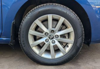 Подержанный автомобиль Skoda Rapid Liftback 2020 года (14 фото)