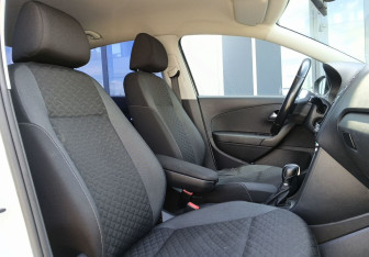 Подержанный автомобиль Volkswagen Polo Sedan 2018 года (22 фото)