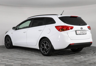 Подержанный автомобиль Kia Ceed Wagon 2013 года (7 фото)