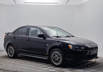 Подержанный автомобиль Mitsubishi Lancer Sedan 2008 года (7 фото)