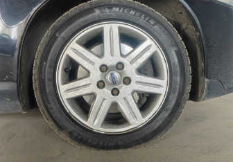 Подержанный автомобиль Volvo S40 2007 года (18 фото)