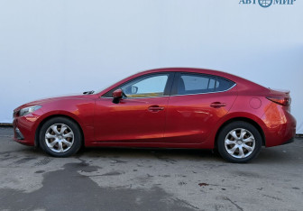 Подержанный автомобиль Mazda 3 Sedan 2013 года (8 фото)