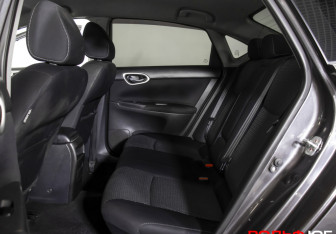 Подержанный автомобиль Nissan Sentra Sedan 2014 года (10 фото)