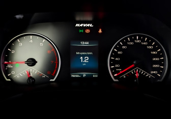 Подержанный автомобиль Haval F7 2021 года (13 фото)