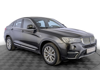 Подержанный автомобиль BMW X4 2018 года (3 фото)
