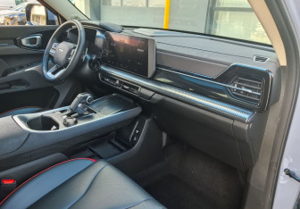 Подержанный автомобиль Haval H3 2024 года (13 фото)