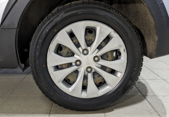 Подержанный автомобиль Kia Rio Hatchback 2021 года (10 фото)