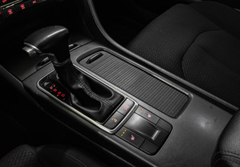 Подержанный автомобиль Kia Optima Sedan 2017 года (19 фото)