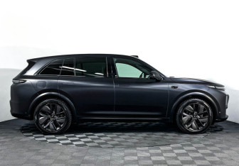 Подержанный автомобиль LiXiang L7 2024 года (4 фото)