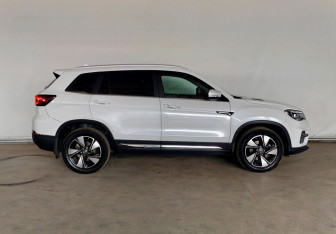 Подержанный автомобиль Changan CS75 2021 года (8 фото)