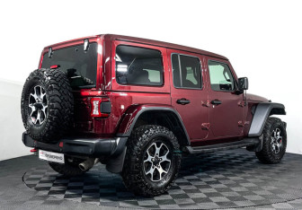 Подержанный автомобиль Jeep Wrangler 2021 года (5 фото)