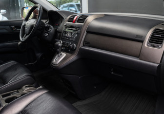 Подержанный автомобиль Honda CR-V 2012 года (7 фото)