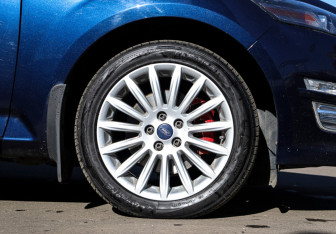 Подержанный автомобиль Ford Mondeo Sedan 2012 года (19 фото)