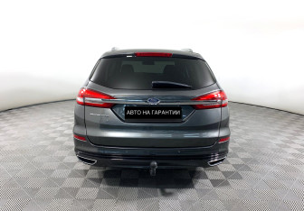 Подержанный автомобиль Ford Mondeo Wagon 2019 года (4 фото)