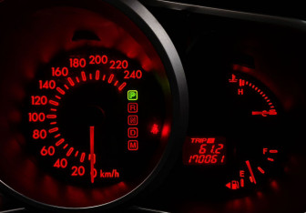 Подержанный автомобиль Mazda CX-7 2008 года (18 фото)