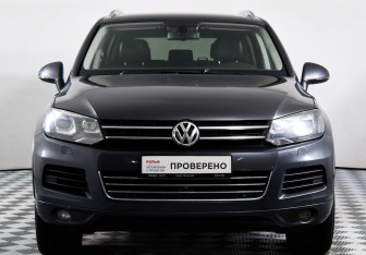 Подержанный автомобиль Volkswagen Touareg 2011 года (2 фото)