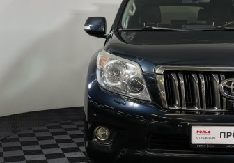 Подержанный автомобиль Toyota Land Cruiser Prado 2010 года (18 фото)