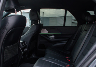 Подержанный автомобиль Mercedes-Benz GLE 2020 года (12 фото)