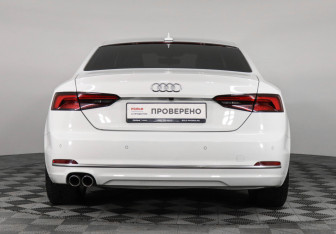 Подержанный автомобиль Audi A5 Coupe 2018 года (6 фото)