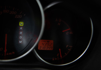 Подержанный автомобиль Mazda 3 Sedan 2005 года (9 фото)