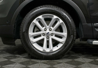 Подержанный автомобиль Ford Explorer 2012 года (9 фото)