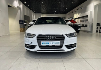 Подержанный автомобиль Audi A4 Sedan 2013 года (2 фото)