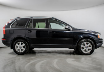 Подержанный автомобиль Volvo XC90 2009 года (4 фото)
