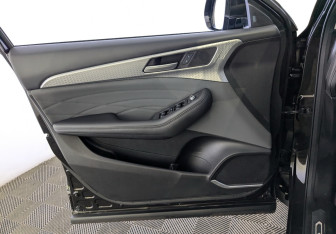 Подержанный автомобиль Haval F7x 2023 года (17 фото)