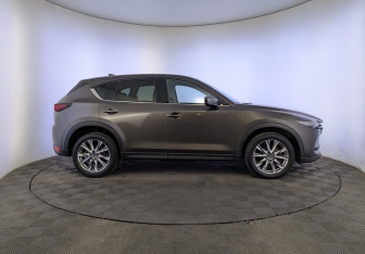 Подержанный автомобиль Mazda CX-5 2019 года (4 фото)