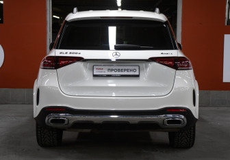 Подержанный автомобиль Mercedes-Benz GLE 2020 года (6 фото)