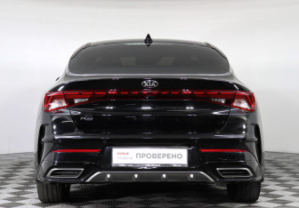 Подержанный автомобиль Kia K5 2021 года (6 фото)
