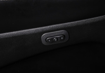 Подержанный автомобиль Jeep Grand Cherokee 2013 года (21 фото)