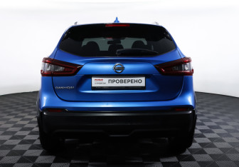 Подержанный автомобиль Nissan Qashqai 2020 года (6 фото)