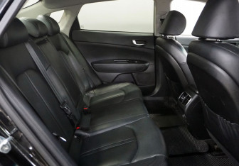 Подержанный автомобиль Kia Optima Sedan 2016 года (13 фото)