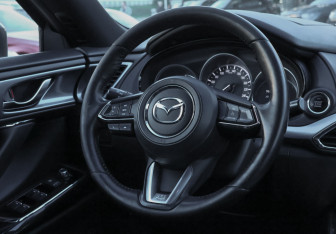 Подержанный автомобиль Mazda CX-9 2018 года (30 фото)