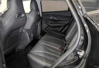 Подержанный автомобиль Omoda C5 2024 года (12 фото)