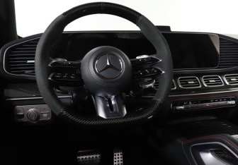 Подержанный автомобиль Mercedes-Benz GLE AMG 2024 года (18 фото)