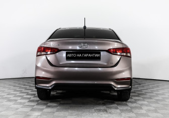 Подержанный автомобиль Hyundai Solaris Sedan 2018 года (4 фото)