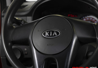 Подержанный автомобиль Kia Rio Hatchback 2011 года (14 фото)