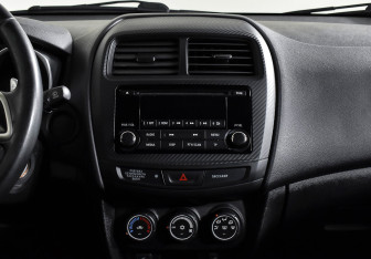 Подержанный автомобиль Mitsubishi ASX 2014 года (13 фото)