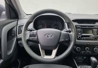 Подержанный автомобиль Hyundai Creta 2016 года (12 фото)