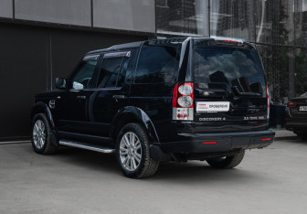 Подержанный автомобиль Land Rover Discovery 2010 года (6 фото)