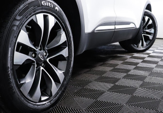 Подержанный автомобиль Chery Tiggo 4 2020 года (11 фото)