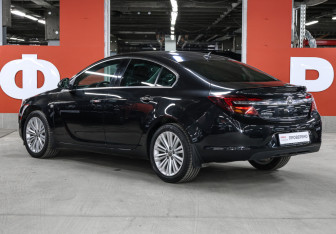 Подержанный автомобиль Opel Insignia Sedan 2014 года (7 фото)