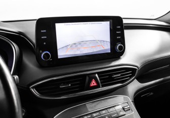 Подержанный автомобиль Hyundai Santa Fe 2022 года (17 фото)