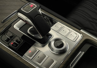 Подержанный автомобиль Tank 500 2023 года (18 фото)