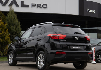 Подержанный автомобиль Hyundai Creta 2017 года (5 фото)