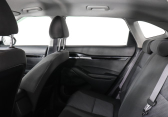 Подержанный автомобиль Kia Seltos 2022 года (12 фото)